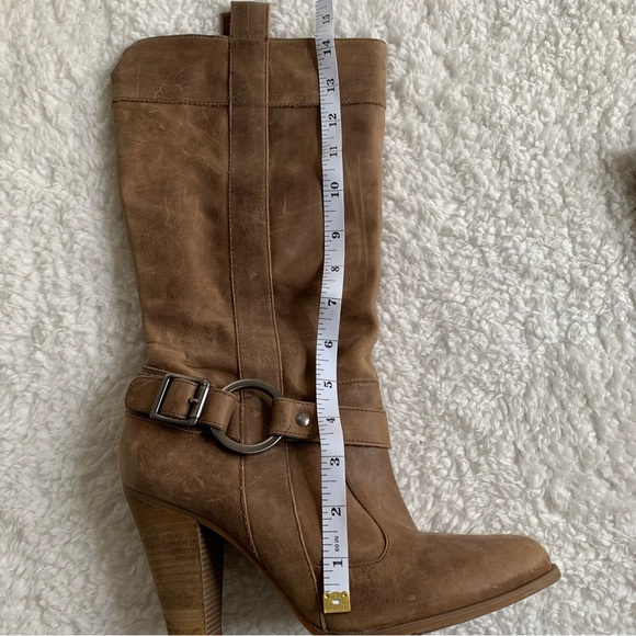 Gianni Bini Brown distressed leather boots - Picture 5 of 6
